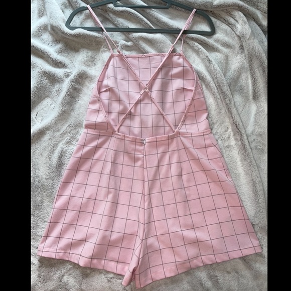 Pink romper - Picture 6 of 8